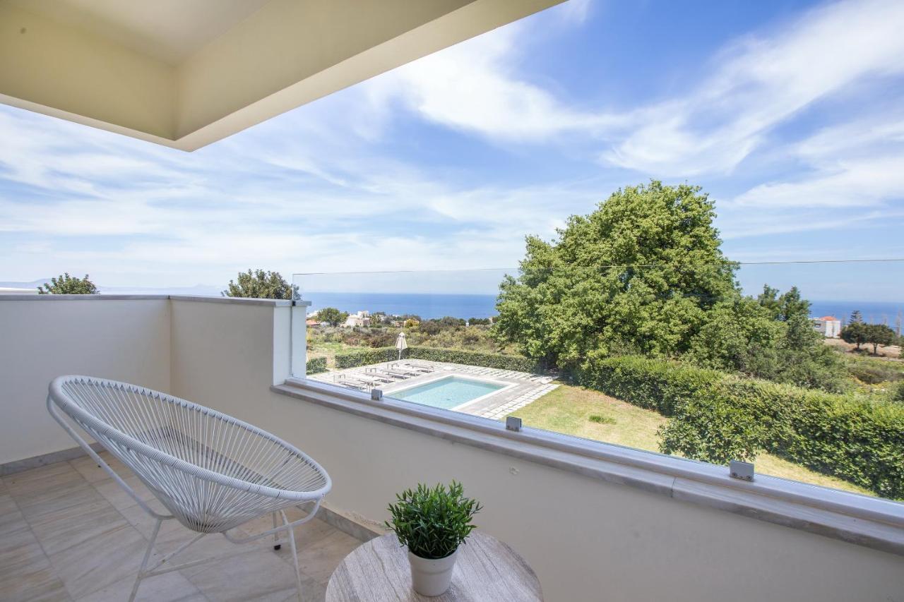 Lux Villa Mia With Heated Pool, 2Km To Beach & Childrens Area! Mikro Metochi Exterior foto