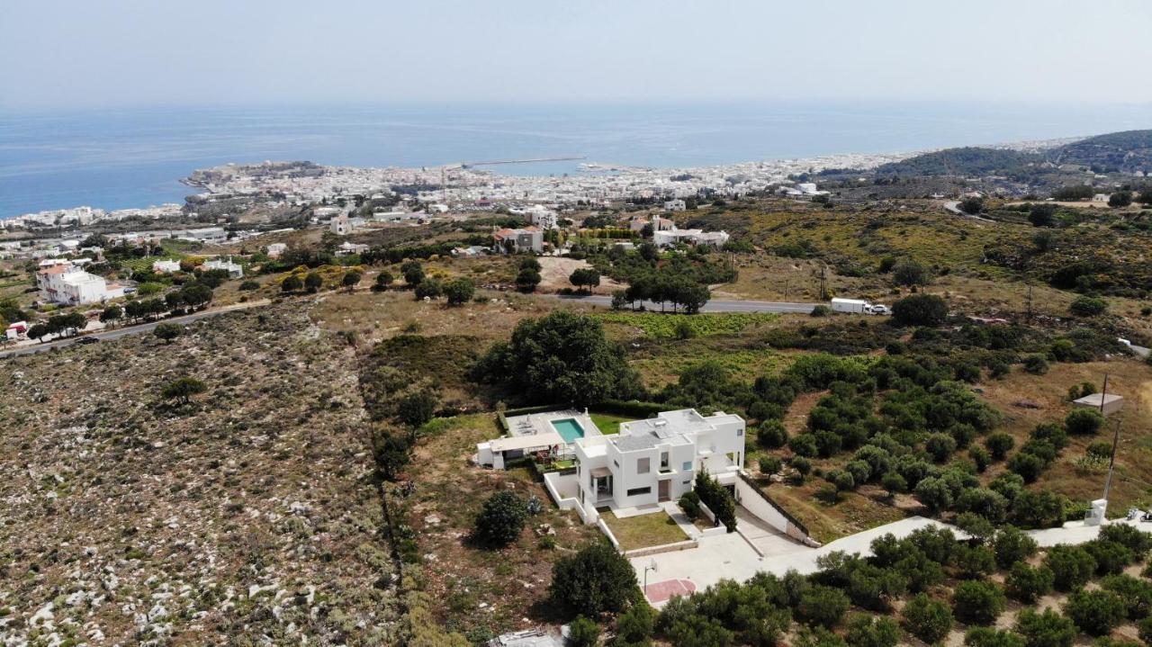 Lux Villa Mia With Heated Pool, 2Km To Beach & Childrens Area! Mikro Metochi Exterior foto